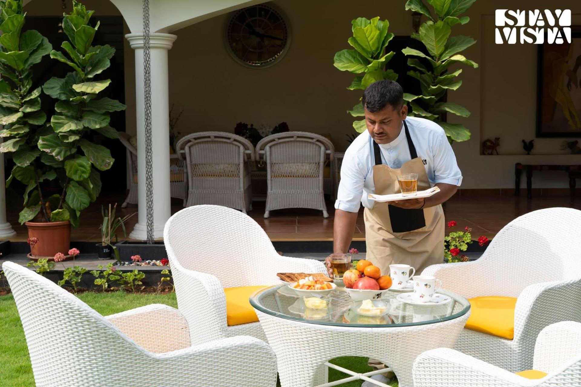 Stayvista At Silver Oak Farm - Breakfast Included Bangalore Exterior foto